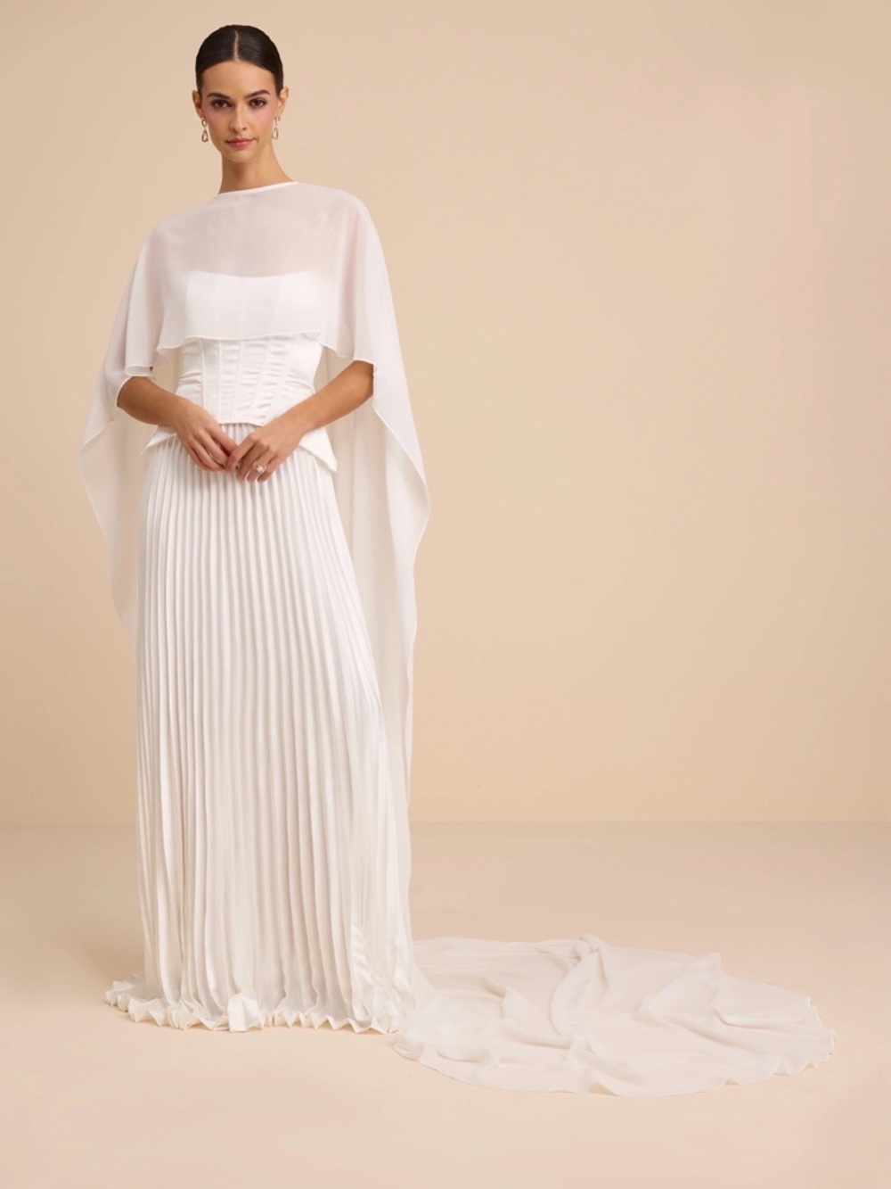 Dynora White Chiffon Veil Cape